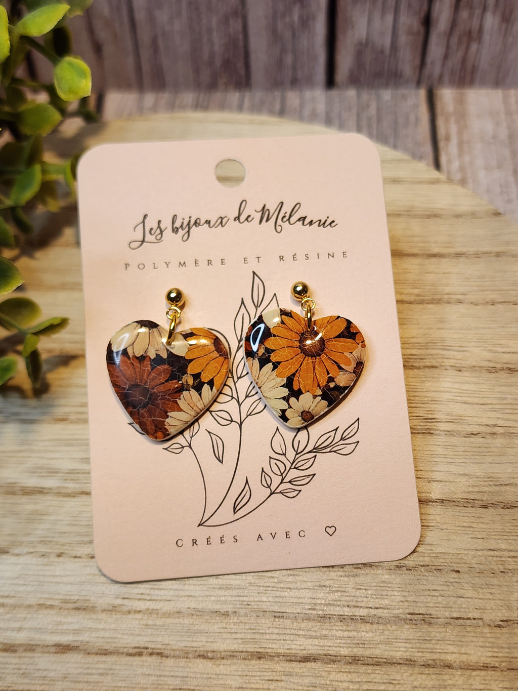 Boucles d'oreilles coeur fait à la main avec feuille de transfert fleurie et appret en acier inoxydable