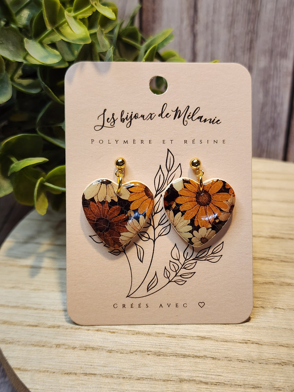 Boucles d'oreilles coeur fait à la main avec feuille de transfert fleurie et appret en acier inoxydable