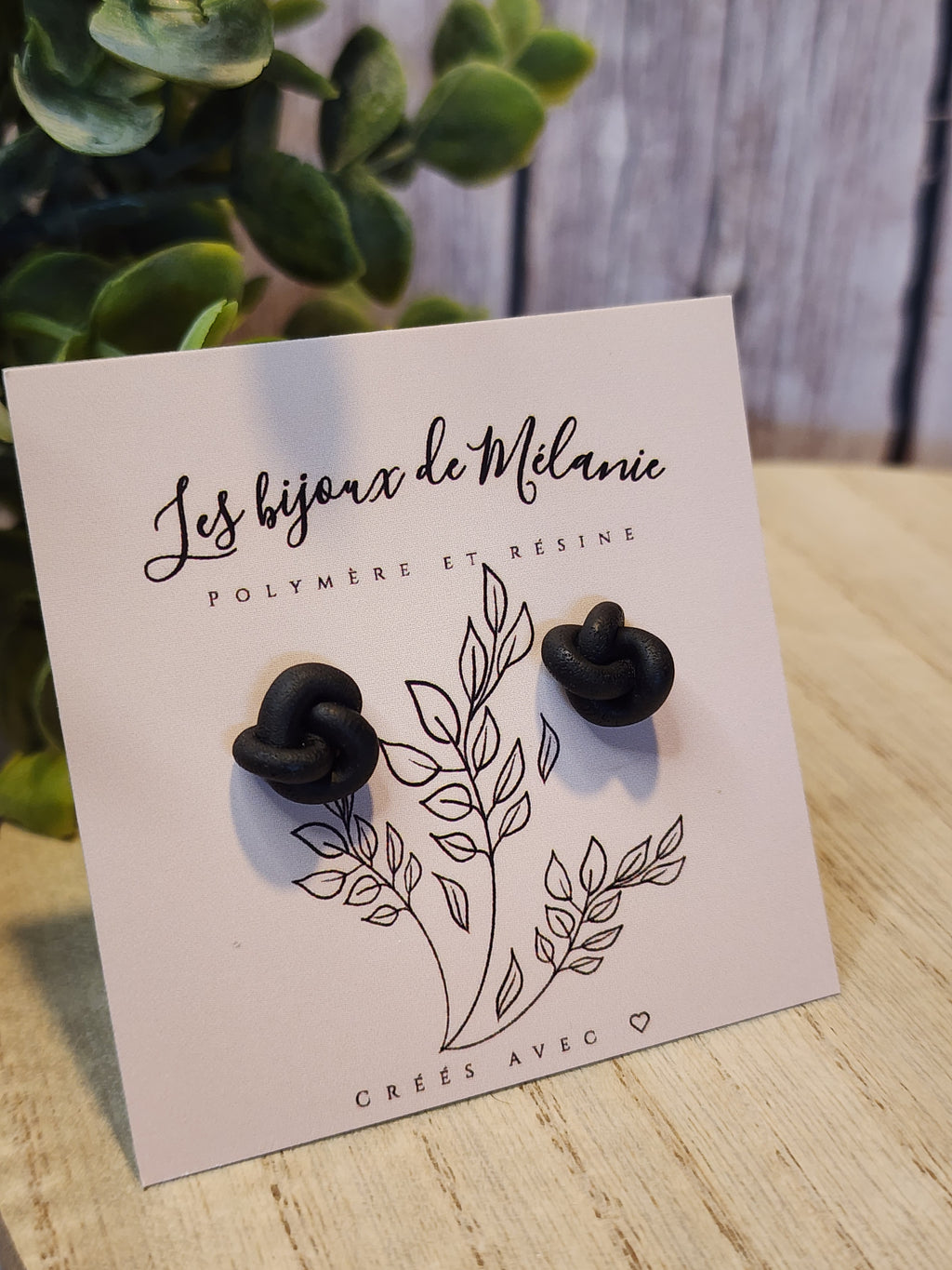 Clous d'oreilles tressés noirs - Acier hypoallergénique artisanal