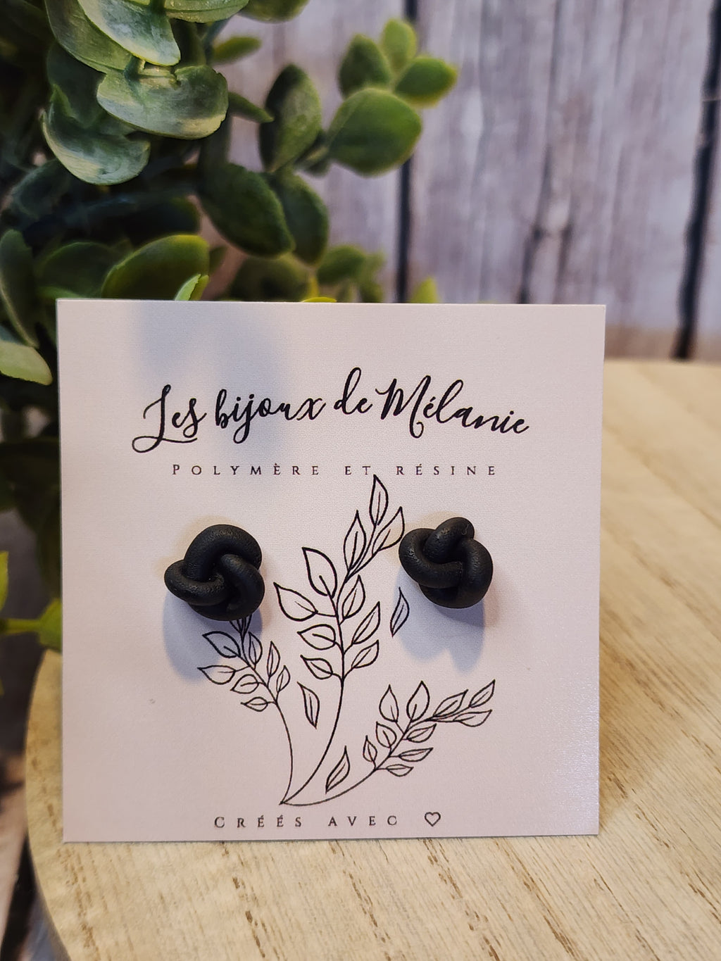 Clous d'oreilles tressés noirs - Acier hypoallergénique artisanal